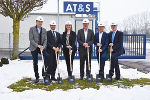v.l.: Bürgermeister Fehring Johann Winkelmaier, AT&S CEO Andreas Gerstenmayer, Landesrätin Barbara Eibinger-Miedl, AT&S Standortleiter. © AT&S v.l.: Bürgermeister Fehring Johann Winkelmaier, AT&S CEO Andreas Gerstenmayer, Landesrätin Barbara Eibinger-Miedl, AT&S Standortleiter.