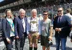 Gute Stimmung am Red Bull-Ring: Landesrätin Barbara Eibinger-Miedl, Landeshauptmann Hermann Schützenhöfer, Red Bull-Motorsportchef Helmut Marko, Skistar Marcel Hirscher und Vizekanzler Heinz-Christian Strache (v.l.) Gute Stimmung am Red Bull-Ring: Landesrätin Barbara Eibinger-Miedl, Landeshauptmann Hermann Schützenhöfer, Red Bull-Motorsportchef Helmut Marko, Skistar Marcel Hirscher und Vizekanzler Heinz-Christian Strache (v.l.)