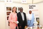Europalandesrätin Barbara Eibinger-Miedl mit Erzbischof Simon Mtamwana und Schwester-Oberin Godelive Miburo aus Burundi. © Land Steiermark/Steinbach Europalandesrätin Barbara Eibinger-Miedl mit Erzbischof Simon Mtamwana und Schwester-Oberin Godelive Miburo aus Burundi.