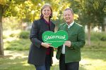 Tourismuslandesrätin Barbara Eibinger-Miedl und Erich Neuhold, GF Steiermark Tourismus. © Steiermark Tourismus/Loder