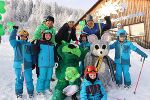 v.l.: Erich Neuhold, GF Steiermark Tourismus, LR Barbara Eibinger-Miedl, Salzstiegl-Chef Friedl Kaltenegger mit Kindern.  © Steiermark Tourismus/Robert Cescutti