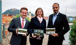 v.l.: IV-Präsident Georg Knill, Wirtschaftslandesrätin Barbara Eibinger-Miedl und WK-Vizepräsident Jürgen Roth präsentieren die neue Website welcometostyria.com. © Club International/Maximilian Martin Wolf