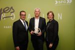 Landesrätin Barbara Eibinger-Miedl und SFG-Geschäftsführer Christoph Ludwig mit LEC-Geschäftsführer Andreas Wimmer © SFG/Scheriau Landesrätin Barbara Eibinger-Miedl und SFG-Geschäftsführer Christoph Ludwig mit LEC-Geschäftsführer Andreas Wimmer