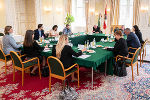 Erstes physisches Zusammentreffen der Regierungsmitglieder sowie der Klubobleute seit Ausbruch der Corona-Krise. © Land Steiermark/Streibl Erstes physisches Zusammentreffen der Regierungsmitglieder sowie der Klubobleute seit Ausbruch der Corona-Krise. © Land Steiermark/Streibl