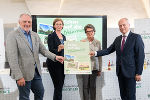 Präsentierten gemeinsam die neue Umweltinitiative: ORF-Landesdirektor Gerhard Koch, LR Barbara Eibinger-Miedl, Obfrau Daniela Müller-Mezin und LR Johann Seitinger (v.l.) © Foto: Land Steiermark/Streibl; bei Quellenangabe honorarfrei Präsentierten gemeinsam die neue Umweltinitiative: ORF-Landesdirektor Gerhard Koch, LR Barbara Eibinger-Miedl, Obfrau Daniela Müller-Mezin und LR Johann Seitinger (v.l.)