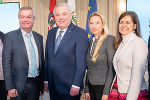 ARCHIVFOTO VOR COVID 19: LH-Stv. Anton Lang, LH Hermann Schützenhöfer, LR Juliane Bogner-Strauß und LR Doris Kampus (v.l.) © Land Steiermark; bei Quellenangabe honorarfrei ARCHIVFOTO VOR COVID 19: LH-Stv. Anton Lang, LH Hermann Schützenhöfer, LR Juliane Bogner-Strauß und LR Doris Kampus (v.l.) © Land Steiermark; bei Quellenangabe honorarfrei