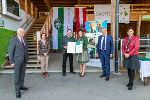 Johann u. Anita Feiner bekamen den Tierschutzpreis von LH-Stv. Anton Lang, LR Johann Seitinger, TSO Barbara Fiala-Köck und LK-Vizepräs. Maria Pein überreicht. © Foto: Land Steiermark/Foto Frankl; bei Quellenangabe honorarfrei Johann u. Anita Feiner bekamen den Tierschutzpreis von LH-Stv. Anton Lang, LR Johann Seitinger, TSO Barbara Fiala-Köck und LK-Vizepräs. Maria Pein überreicht. © Foto: Land Steiermark/Foto Frankl; bei Quellenangabe honorarfrei