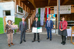Martin Lesky bekam einen Sachpreis für das schönste Tierschutzfoto von LH-Stv. Anton Lang, LR Johann Seitinger, TSO Barbara Fiala-Köck und LK-Vizepräs. Maria Pein überreicht. © Foto: Land Steiermark/Foto Frankl; bei Quellenangabe honorarfrei Martin Lesky bekam einen Sachpreis für das schönste Tierschutzfoto von LH-Stv. Anton Lang, LR Johann Seitinger, TSO Barbara Fiala-Köck und LK-Vizepräs. Maria Pein überreicht. © Foto: Land Steiermark/Foto Frankl; bei Quellenangabe honorarfrei