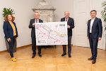 LAbg. Cornelia Schweiner, LH-Stv. Anton Lang, LH Hermann Schützenhöfer und LAbg. Franz Fartek (v.l.) bekennen sich zur Umsetzung des Großprojekts "B68". © Land Steiermark/Jesse Streibl; bei Quellenangabe honorarfrei LAbg. Cornelia Schweiner, LH-Stv. Anton Lang, LH Hermann Schützenhöfer und LAbg. Franz Fartek (v.l.) bekennen sich zur Umsetzung des Großprojekts "B68". © Land Steiermark/Jesse Streibl; bei Quellenangabe honorarfrei