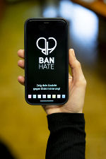Über die BanHate-App gingen in diesem Jahr bereits 817 Meldungen ein. © Land Steiermark/Drechsler; Nutzung bei Quellenangabe honorarfrei Über die BanHate-App gingen in diesem Jahr bereits 817 Meldungen ein. © Land Steiermark/Drechsler; Nutzung bei Quellenangabe honorarfrei