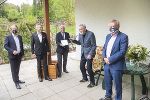 LH-Stv. Anton Lang, Sportlandesrat Christopher Drexler und Sturm-Präsident Christian Jauk gratulierten auch zum runden Geburtstag und zur Auszeichnung. © Foto: Foto Fischer; bei Quellenangabe honorarfrei LH-Stv. Anton Lang, Sportlandesrat Christopher Drexler und Sturm-Präsident Christian Jauk gratulierten auch zum runden Geburtstag und zur Auszeichnung.