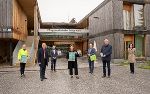 Mit dem Grazer Pflegeheim Erika Horn ein weiteres Vorzeigeprojekt bei der passathon – RACE FOR FUTURE Tour dabei. Günter Lang/Organisator passathon, LR Hans Seitinger, Franz Scheucher/Leiter Technik GGZ Stadt Graz, LRin Ursula Lackner, Gerd Hartinger/GF GGZ Stadt Graz, Wolfram Sacherer/ Direktor Wohnbaugruppe Ennstal und Birgit Schauer/Abt.l.-Stv. Technik Wohnbaugruppe Ennstal © Foto: Land Steiermark/Purgstaller; bei Quellenangabe honorarfrei Mit dem Grazer Pflegeheim Erika Horn ein weiteres Vorzeigeprojekt bei der passathon – RACE FOR FUTURE Tour dabei. Günter Lang/Organisator passathon, LR Hans Seitinger, Franz Scheucher/Leiter Technik GGZ Stadt Graz, LRin Ursula Lackner, Gerd Hartinger/GF GGZ Stadt Graz, Wolfram Sacherer/ Direktor Wohnbaugruppe Ennstal und Birgit Schauer/Abt.l.-Stv. Technik Wohnbaugruppe Ennstal © Foto: Land Steiermark/Purgstaller; bei Quellenangabe honorarfrei