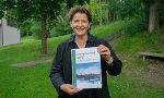 Landesrätin Ursula Lackner mit dem neuen Energiebericht