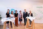 v.l.n.r.:  Theresa Lahousen-Luxenberger, Nina Baumgartner, Susanne Maurer Aldrian, Landesrätin Doris Kampus, Bürgermeister Siegfried Nagl, Landesrätin Juliane Bogner-Strauß