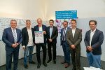 Auszeichnung für GrazLog: LH-Stv. Anton Lang, Gemeinderat Manfred Eber, Stadtrat Günter Riegler, Stadtbaudirektor Bertram Werle, ÖBB-Regionalmanager Peter Wallis, VCÖ-Sprecher Christian Gratzer und Wolfgang Feigl (Abteilung für Verkehrsplanung der Stadt Graz) (v.l.) Auszeichnung für GrazLog: LH-Stv. Anton Lang, Gemeinderat Manfred Eber, Stadtrat Günter Riegler, Stadtbaudirektor Bertram Werle, ÖBB-Regionalmanager Peter Wallis, VCÖ-Sprecher Christian Gratzer und Wolfgang Feigl (Abteilung für Verkehrsplanung der Stadt Graz) (v.l.)