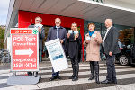 SPAR Steiermark-Geschäftsführer Christoph Holzer, Procomcure Biotech GmbH-Geschäftsführer Franz Öller, Landesrätin Juliane Bogner-Strauß, Landesrätin Ursula Lackner und der steirische Apothekerkammer-Präsident Gerhard Kobinger (v.l.) © Land Steiermark/Streibl; bei Quellenangabe honorarfrei SPAR Steiermark-Geschäftsführer Christoph Holzer, Procomcure Biotech GmbH-Geschäftsführer Franz Öller, Landesrätin Juliane Bogner-Strauß, Landesrätin Ursula Lackner und der steirische Apothekerkammer-Präsident Gerhard Kobinger (v.l.)