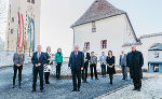 Regierungsklausur in Seggauberg: Hausherr Bischof Wilhelm Krautwaschl (r.) hieß die Regierungsmitglieder und die Klubobleute der Regierungsparteien im Schloss Seggau willkommen. © Bilder: Land Steiermark/Michaela Lorber; Verwendung bei Quellenangabe honorarfrei