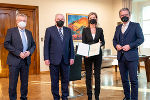 Doris Bund wird neue Bezirkshauptfrau von Deutschlandsberg. Doris Bund wird neue Bezirkshauptfrau von Deutschlandsberg.