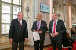 Großes Ehrenzeichen für Verdienste um die Republik Österreich für Günter Nebel © Land Steiermark/Robert Frankl; Verwendung bei Quellenangabe honorarfrei Großes Ehrenzeichen für Verdienste um die Republik Österreich für Günter Nebel