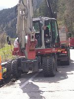 Die Betondecke wird mittels Fallbeil bzw. Hydromeisel entspannt werden.