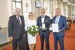 LH Hermann Schützenhöfer, Josef Herk mit Gattin und LH-Stv. Anton Lang (v.l.). © LandSteiermark/Fischer; bei Quellenangabe honorarfrei LH Hermann Schützenhöfer, Josef Herk mit Gattin und LH-Stv. Anton Lang (v.l.).
