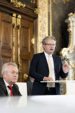 Der neue Landeshauptmann Christopher Drexler bei seiner Antrittsrede im Landtag Steiermark.