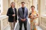 Landesrätin Barbara Eibinger-Miedl, Ortskernkoordinator Stefan Spindler und Landesrätin Ursula Lackner (v.l.) © Foto: Land Steiermark/Purgstaller; bei Quellenangabe honorarfrei