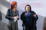 Bildungsdirektorin Elisabeth Meixner (rechts, links im Bild Moderatorin Eva Pöttler) unterstrich die Bedeutung der sozialen Berufe.