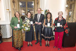 Roswitha Fiedler, Gertrud Kaltenbäck, LH Christopher Drexler, Andrea Egger-Dörres, Gertrud Kurz (v.l.).