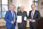 LH-Stv. Anton Lang, Wilhelm Auth, LH Christopher Drexler (v.l.). © Fischer/ Land Steiermark LH-Stv. Anton Lang, Wilhelm Auth, LH Christopher Drexler (v.l.).
