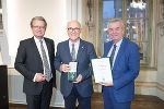 LH Christopher Drexler, Georg Paucek, LH-Stv. Anton Lang (v.l.). © Fischer/ Land Steiermark LH Christopher Drexler, Georg Paucek, LH-Stv. Anton Lang (v.l.).