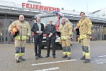 Weihnachtsbesuch bei der Berufsfeuerwehr Graz: Offizier Wonner, LH Christopher Drexler, Bischof Wilhelm Krautwaschl, Inspektionsbrandmeister Fuchsbichler und Offizier Trampusch (v.l.).