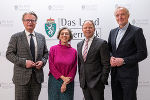 LH Christopher Drexler, Aufsichtsratsvorsitzende Elisabeth Freismuth, Geschäftsführer Bernhard Rinner und Stadtrat Günter Riegler (v.l.) © Land Steiermark/Robert Binder; Verwendung bei Quellenangabe honorarfrei