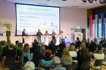 Podiumsdiskussion beim „Equal Care Day“ am Steiermarkhof in Graz. © Land Steiermark/Robert Binder; Verwendung bei Quellenangabe honorarfrei Podiumsdiskussion beim „Equal Care Day“ am Steiermarkhof in Graz.
