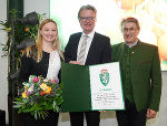 LH Christopher Drexler mit Katrin Hohensinner-Häupl und Manfred Hohensinner.