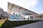 Der mobile Pavillon der STEIERMARK SCHAU ist bis zum 3. April am Wiener Heldenplatz zu Gast. © Universalmuseum Joanneum/J.J. Kucek Der mobile Pavillon der STEIERMARK SCHAU ist bis zum 3. April am Wiener Heldenplatz zu Gast.
