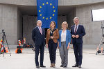 LH Christopher Drexler, BM Leonore Gewessler, BM Karoline Edtstadler, EU-Kommissar Johannes Hahn (v.r.) © Land Steiermark