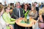 LH Christopher Drexler und LAD Brigitte Scherz-Schaar im Gespräch mit Bediensteten der BH Graz-Umgebung. © Land Steiermark/Robert Binder; Verwendung bei Quellenangabe honorarfrei LH Christopher Drexler und LAD Brigitte Scherz-Schaar im Gespräch mit Bediensteten der BH Graz-Umgebung.
