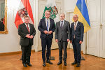 Landesrat Werner Amon, Landeshauptmann Christopher Drexler, Botschafter Vasyl Khymynets, Konsul Friedrich Möstl (v.l.) © Land Steiermark/ Binder