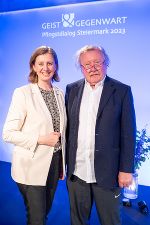 Wissenschaftslandesrätin Barbara Eibinger-Miedl mit dem deutschen Philosophen Peter Sloterdijk.