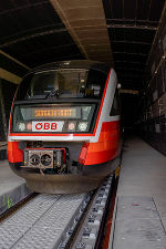 Der erste Personenzug durchfährt den Koralmtunnel – Einfahrt in den Tunnel von Kärnten Richtung Steiermark.