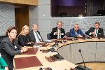 Die Mitglieder der steiermärkischen Landesregierung trafen im Kommissionsgebäude mit EU-Kommissar Johannes Hahn zu einem Gesprächstermin zusammen. © Land Steiermark; bei Quellenangabe honorarfrei Die Mitglieder der steiermärkischen Landesregierung trafen im Kommissionsgebäude mit EU-Kommissar Johannes Hahn zu einem Gesprächstermin zusammen.