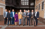 LH Christopher Drexler und LH-Stv. Anton Lang präsentierten mit den Verantwortlichen der ÖBB und der Region zukunftsträchtige Verkehrslösungen für Ehrenhausen und Wildon. © Land Steiermark/Andreas Resch; Verwendung bei Quellenangabe honorarfrei LH Christopher Drexler und LH-Stv. Anton Lang präsentierten mit den Verantwortlichen der ÖBB und der Region zukunftsträchtige Verkehrslösungen für Ehrenhausen und Wildon.