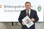 Landesrat Werner Amon stellte den neuen Leitfaden der Bildungsdirektion vor.