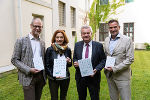 Präsentation der „Mobilitätsstrategie Steiermark 2024+“: Alfred Nagelschmied (Abteilung 16), LR Simone Schmiedtbauer, LH-Stv. Anton Lang und Landesbaudirektor Andreas Tropper (v.l.) © Land Steiermark/Isabella Zick; Verwendung bei Quellenangabe honorarfrei Präsentation der „Mobilitätsstrategie Steiermark 2024+“: Alfred Nagelschmied (Abteilung 16), LR Simone Schmiedtbauer, LH-Stv. Anton Lang und Landesbaudirektor Andreas Tropper (v.l.)