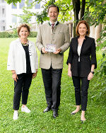 Landesrätin Ursula Lackner, Landesjägermeister Franz Mayr-Melnhof-Saurau und Landesrätin Simone Schmiedtbauer (v.l.)