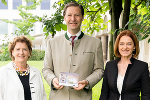 Landesrätin Ursula Lackner, Landesjägermeister Franz Mayr-Melnhof-Saurau und Landesrätin Simone Schmiedtbauer (v.l.) © Land Steiermark/Purgstaller