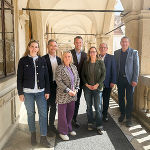 Die Bildungssprecher der Landtagsparteien trafen sich im Landhaus mit dem zuständigen Landesrat zum Austausch zur Elementarpädagogik: LAbg. Bettina Schoeller, LAbg. Wolfgang Dolesch, LAbg. Claudia Klimt-Weithaler, Landesrat Stefan Hermann, LAbg. Veronika Nitsche, LAbg. Detlev Eisel-Eiselsberg und LAbg. Arnd Meißl (v.l.). © Land Steiermark/PB Hermann; Verwendung bei Quellenangabe honorarfrei Die Bildungssprecher der Landtagsparteien trafen sich im Landhaus mit dem zuständigen Landesrat zum Austausch zur Elementarpädagogik: LAbg. Bettina Schoeller, LAbg. Wolfgang Dolesch, LAbg. Claudia Klimt-Weithaler, Landesrat Stefan Hermann, LAbg. Veronika Nitsche, LAbg. Detlev Eisel-Eiselsberg und LAbg. Arnd Meißl (v.l.).