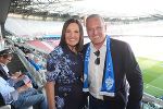LH Mario Kunasek mit TSV Hartberg-Präsidentin Brigitte Annerl beim Cupfinale in Klagenfurt. © Land Steiermark; Verwendung bei Quellenangabe honorarfrei