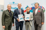 Heinz Mayer (Geschäftsführer JOANNEUM RESEARCH), Willibald Ehrenhöfer (Wissenschaftslandesrat), Walter Prügger (Ressortleiter für Bildung, Kunst & Kultur der Diözese Graz-Seckau), Herwig Hösele (Koordinator Pfingstdialog). © Land Steiermark/Binder Heinz Mayer (Geschäftsführer JOANNEUM RESEARCH), Willibald Ehrenhöfer (Wissenschaftslandesrat), Walter Prügger (Ressortleiter für Bildung, Kunst & Kultur der Diözese Graz-Seckau), Herwig Hösele (Koordinator Pfingstdialog).